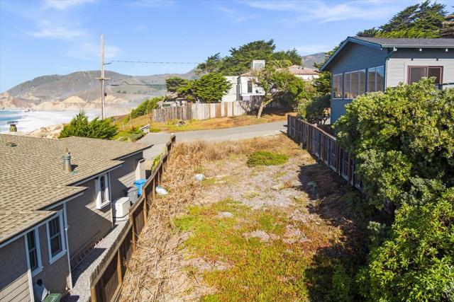 0 Sea Cliff Court, Montara CA: https://media.crmls.org/mediaz/f398dc3f-71b2-4025-9f77-b7e50e0d2eb0.jpg