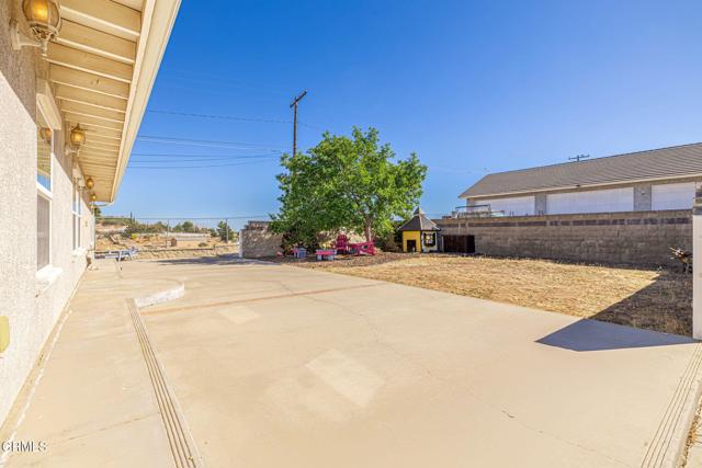 Detail Gallery Image 37 of 58 For 4716 Columbia Way, Quartz Hill,  CA 93536 - 3 Beds | 3 Baths