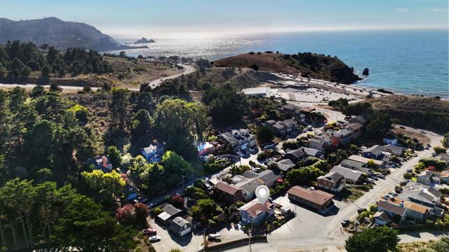 511 Buel Avenue, Pacifica CA: https://media.crmls.org/mediaz/f39a6f24-f578-44d5-b087-5b6c44c02493.jpg