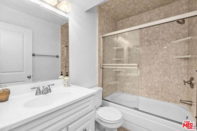 2022 Delaware Avenue, 6 photo 5