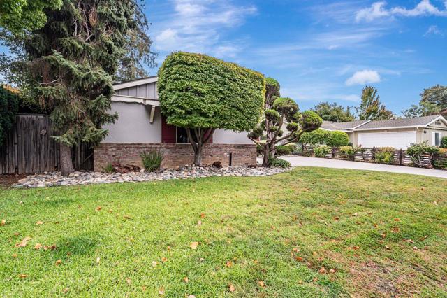 5010 Rio Vista Avenue, San Jose CA: https://media.crmls.org/mediaz/f39c6b75-76d4-4d86-8854-0467b24d8d73.jpg