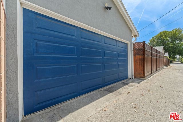 9313 Hayvenhurst Avenue, North Hills CA: https://media.crmls.org/mediaz/f39ca9c8-0c6c-4c57-907a-257e52acfe9a.jpg