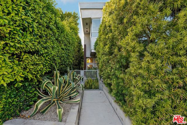 639 Pacific Street, A photo 3