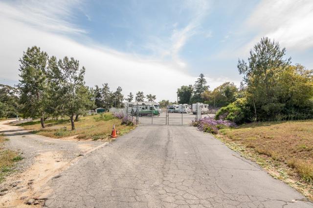 Detail Gallery Image 26 of 33 For 1114 N Crescent Ridge, Fallbrook,  CA 92028 - 2 Beds | 2 Baths