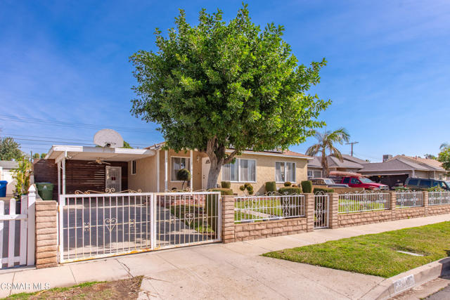 9800 Mercedes Ave Arleta-1