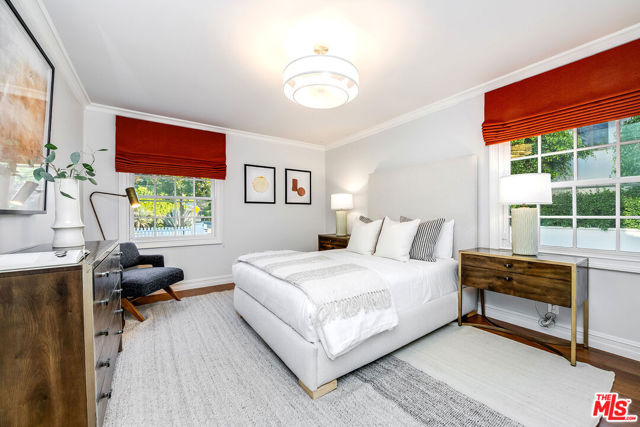 10445 Valley Spring Lane, Toluca Lake CA: https://media.crmls.org/mediaz/f39e7e1d-a8b0-4f3e-81a5-e1d950dff9f9.jpg