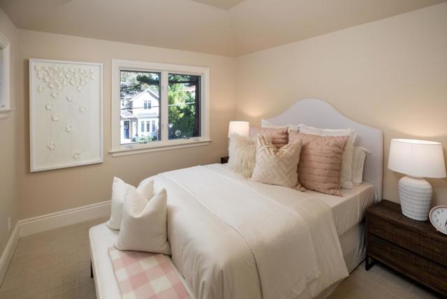 17 Almendral Avenue, Atherton CA: https://media.crmls.org/mediaz/f39e98db-a2fb-4e98-84d0-c116c0cda843.jpg