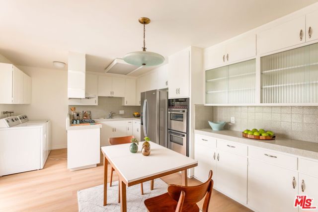 12315 Hammack Street, Culver City CA: https://media.crmls.org/mediaz/f39ee05c-ac9f-4ffe-9f78-9137ac06de2e.jpg