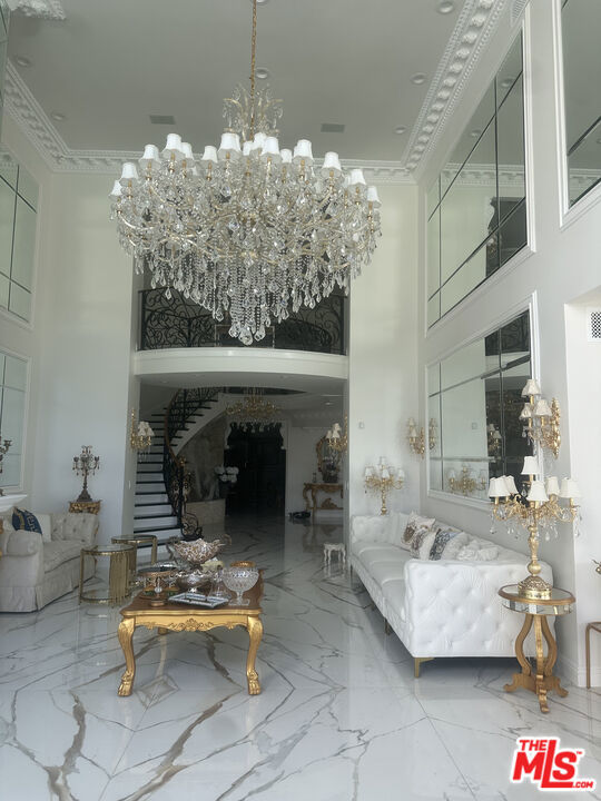 12408 Ridge Road, Los Angeles CA: https://media.crmls.org/mediaz/f39f9655-351b-457f-a459-201ee18e4cf7.jpg
