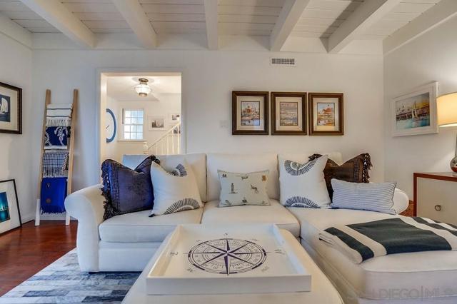 75 Corinthian Walk, Long Beach CA: https://media.crmls.org/mediaz/f3a04b2c-afef-4815-9a04-aacf891fc71a.jpg