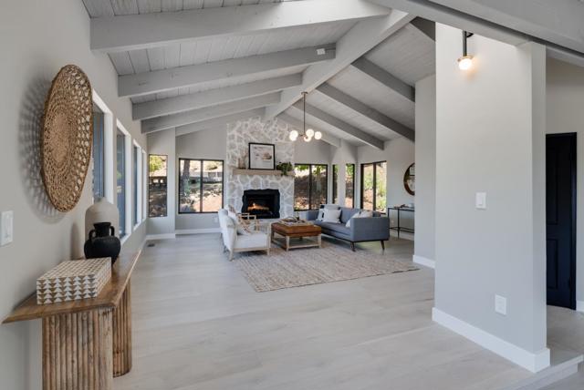407 Quail Run, Aptos CA: https://media.crmls.org/mediaz/f3a05294-b5c3-4907-8a4d-bfa58f4f8176.jpg