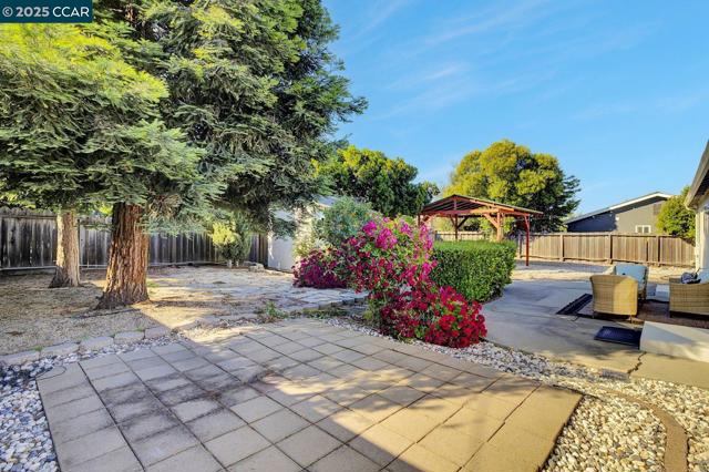 166 Madelia Place, San Ramon CA: https://media.crmls.org/mediaz/f3a09454-f558-4d9b-9964-acf0fcfc3c06.jpg