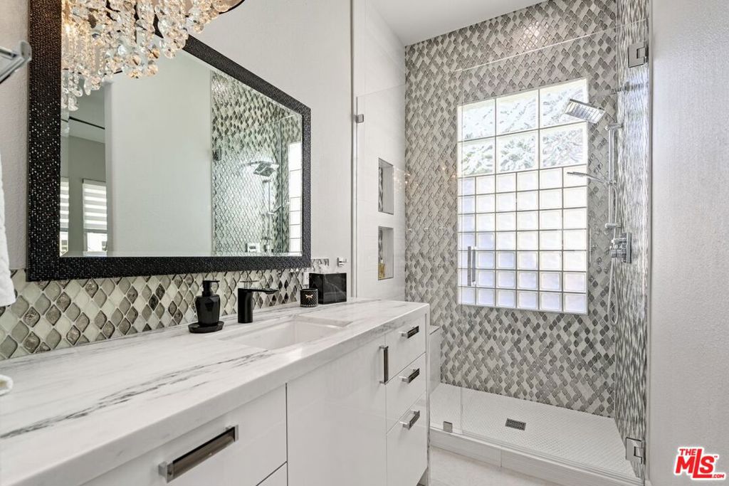 MLS #25619353 image #20