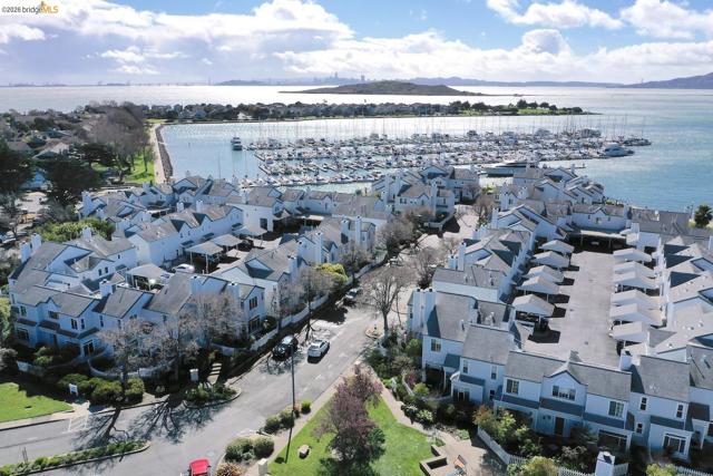 Image 53 of 55 For 306 Commodore Dr