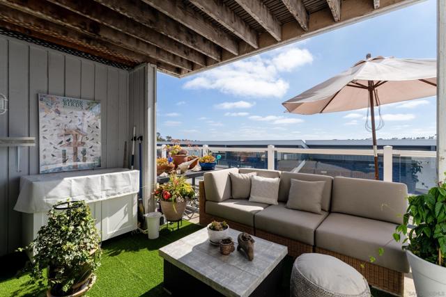 2399 Jefferson St, Carlsbad CA: https://media.crmls.org/mediaz/f3a121d3-c2ce-4e78-b9cd-f1154e75a559.jpg