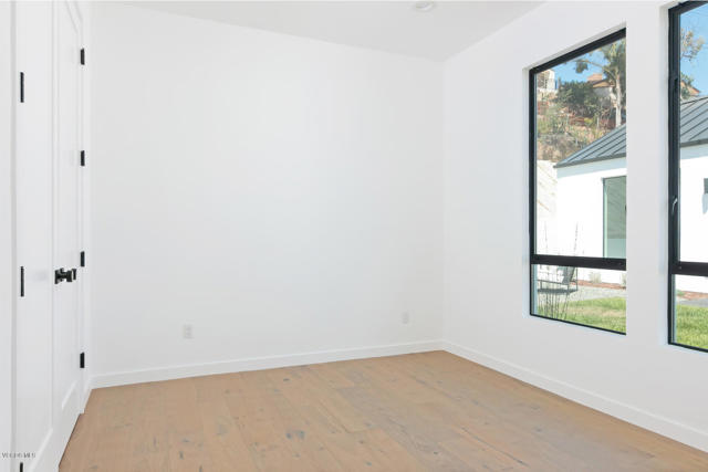 953 Colina Vista, Ventura CA: https://media.crmls.org/mediaz/f3a12959-0b6f-4817-95f5-7d477430ed2d.jpg