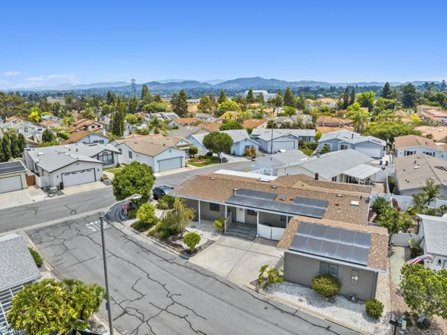 Detail Gallery Image 39 of 58 For 631 via Costa Rica, Vista,  CA 92081 - 2 Beds | 2 Baths