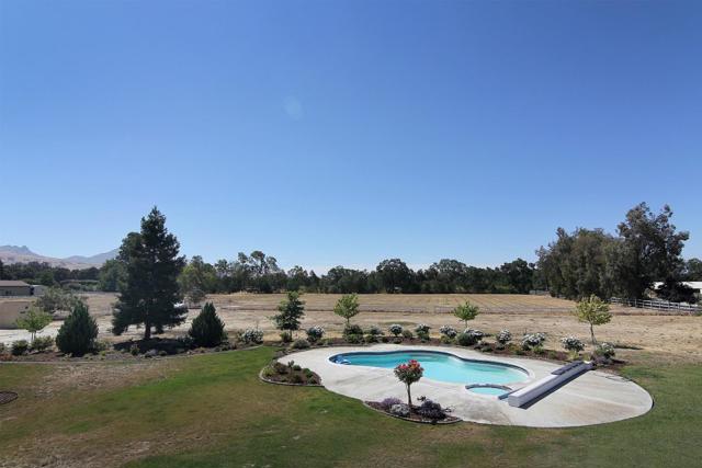 475 Torrano Court, Hollister CA: https://media.crmls.org/mediaz/f3a1e074-af35-4ec9-a324-46f3629bba48.jpg