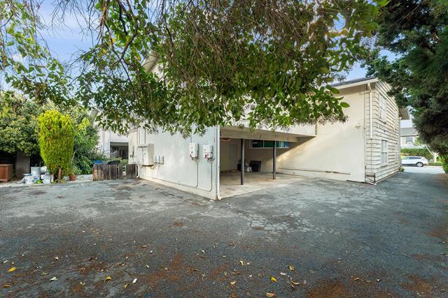 745 Reseda Drive, Sunnyvale CA: https://media.crmls.org/mediaz/f3a2d0ce-0594-432a-90a8-c06ef641c339.jpg