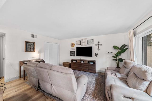 1830 Bayo Claros Circle, Morgan Hill CA: https://media.crmls.org/mediaz/f3a33128-a42b-438b-81e1-bae52a6c819d.jpg