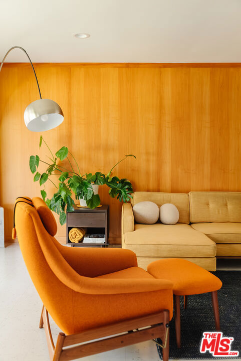 4220 Hillcrest Drive, Los Angeles CA: https://media.crmls.org/mediaz/f3a34de0-17d8-4143-ae82-04b8f51aae50.jpg