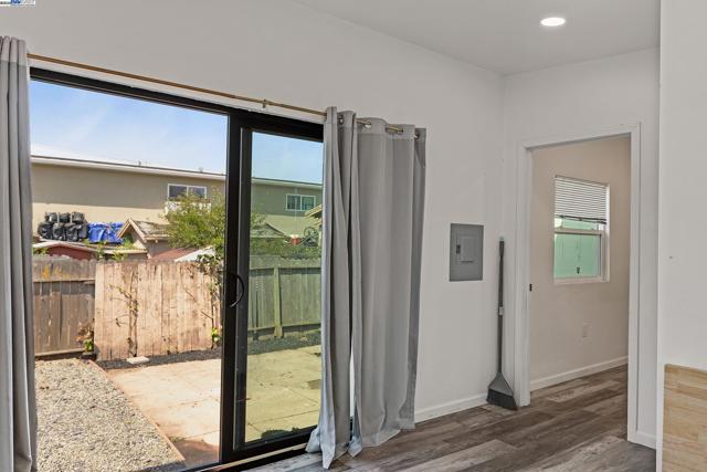2708 60th Avenue, Oakland CA: https://media.crmls.org/mediaz/f3a35af2-b259-44aa-a19e-9ec998a33b6a.jpg