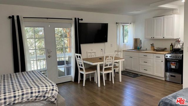 29160 Arrowhead Drive, Cedar Glen CA: https://media.crmls.org/mediaz/f3a3abb4-ea54-4977-b173-dcb693e45f39.jpg