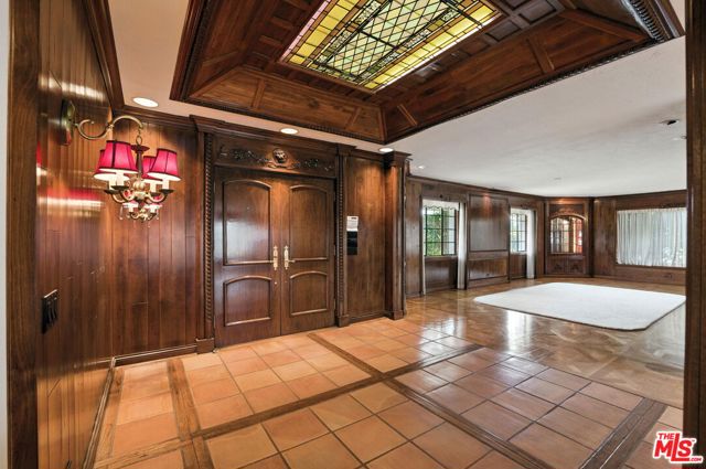 Drew Fenton | 16560 Park Lane Circle Los Angeles CA | MLS: 7286867