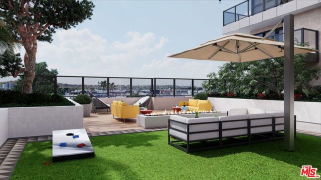 800 N Front Street, Burbank CA: https://media.crmls.org/mediaz/f3a3e473-3868-418f-b544-2ba07ec2fefd.jpg