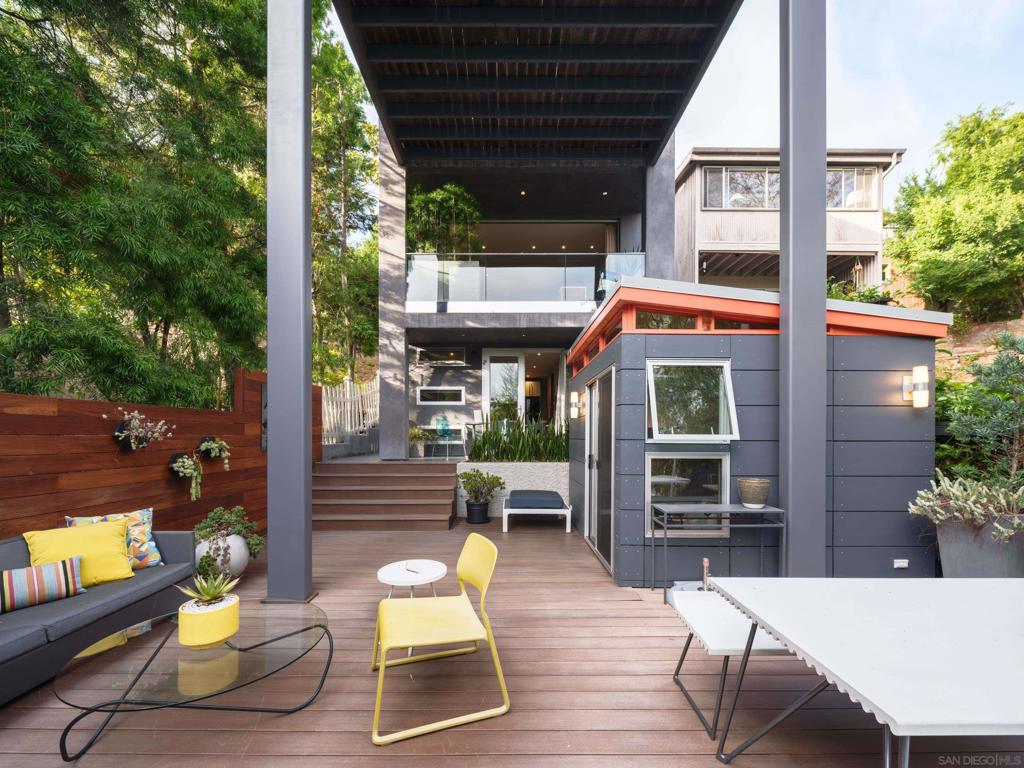 MLS #250030529SD img 18