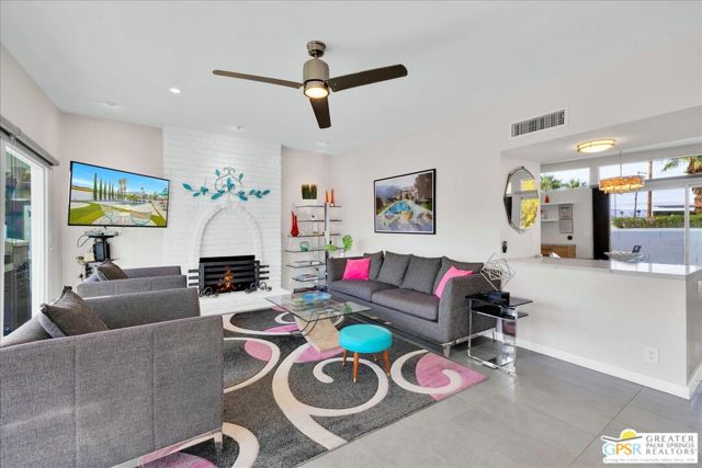 3351 E Paseo Barbara, Palm Springs CA: https://media.crmls.org/mediaz/f3a5f948-a815-4681-a7d4-1f9eaf7fc3d5.jpg