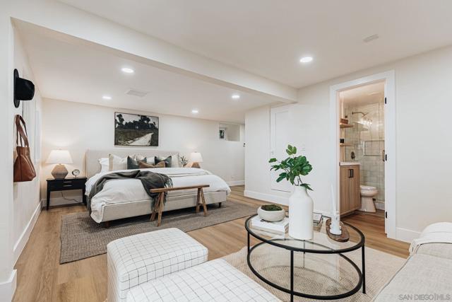 4033 S Hempstead Cir, San Diego CA: https://media.crmls.org/mediaz/f3a641d0-0a76-4d6b-8af5-a4d7b0bd2197.jpg