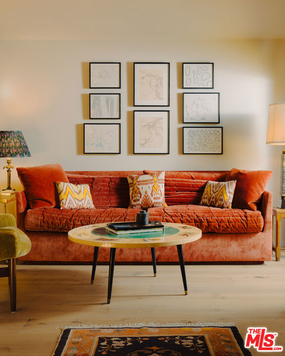 https://media.crmls.org/mediaz/f3a7923b-764d-44c8-a5b9-766d1ab2a317.jpg?preset=X-Large