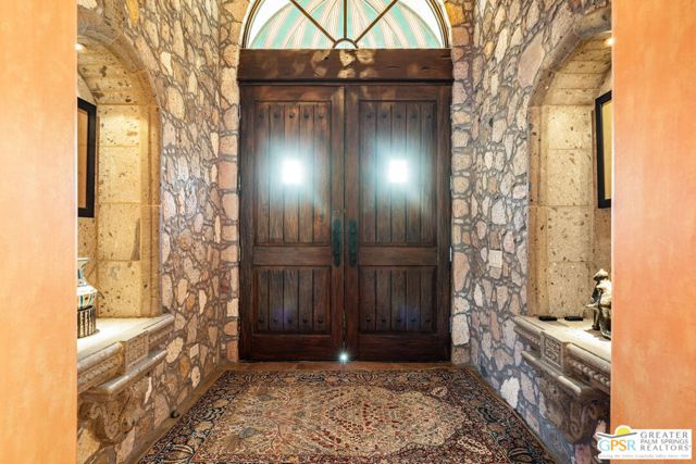 32 Clancy Lane, Rancho Mirage CA: https://media.crmls.org/mediaz/f3a8089d-989b-4b6d-85a8-9c2417d08f6e.jpg