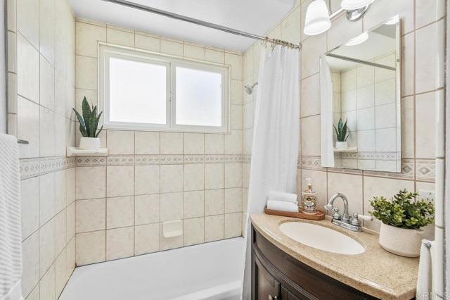 Detail Gallery Image 19 of 37 For 4719 Constance Dr, San Diego,  CA 92115 - 3 Beds | 2 Baths