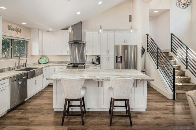 4430 Caminito Ocio, San Diego CA: https://media.crmls.org/mediaz/f3a89c98-25b8-4032-9702-f9f785015773.jpg