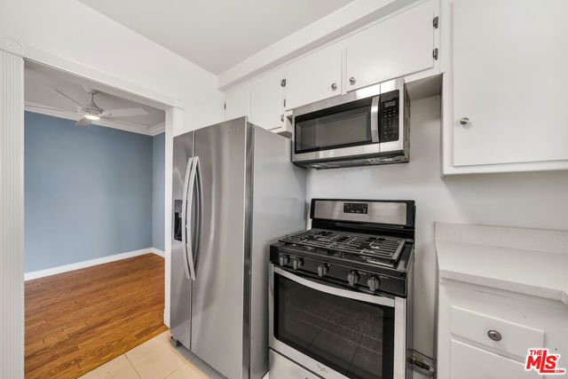 1045 North EDINBURGH Avenue photo 3