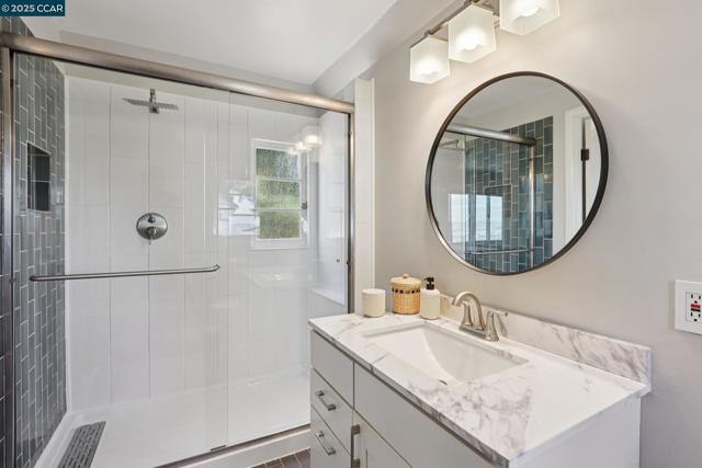 680 Grizzly Peak Blvd, Berkeley CA: https://media.crmls.org/mediaz/f3aa2862-29f1-42e7-9813-f1ab5423ff08.jpg