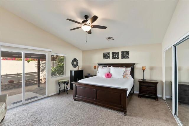 Image 19 of 34 For 52945 Avenida Herrera