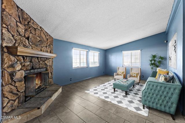 19036 Janine Street, Adelanto CA: https://media.crmls.org/mediaz/f3ac38d1-18a6-4551-9258-268e4db978e0.jpg