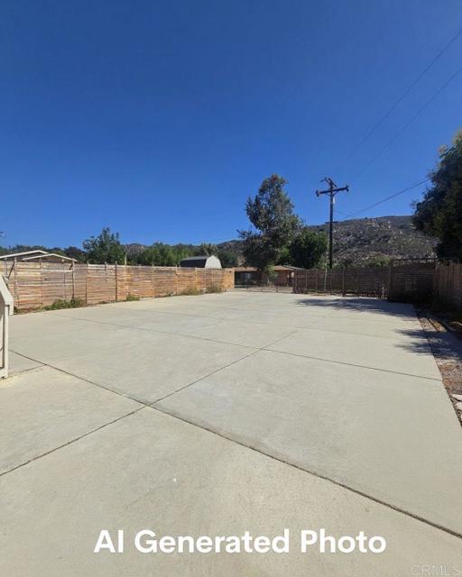 15613 Hawley Court, El Cajon CA: https://media.crmls.org/mediaz/f3ae76e5-5db1-459f-a289-e261654a8e53.jpg