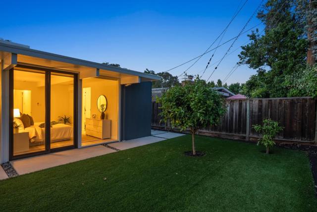 986 Loma Verde Avenue, Palo Alto CA: https://media.crmls.org/mediaz/f3ae7e2f-d6dc-40d9-8ca9-206449f15bb9.jpg