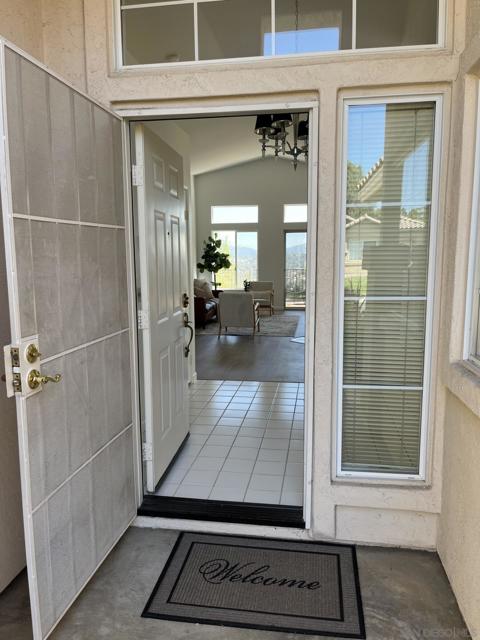 2334 Columbine Dr, Alpine CA: https://media.crmls.org/mediaz/f3b00ed0-ea51-4caf-b942-545a88317d00.jpg