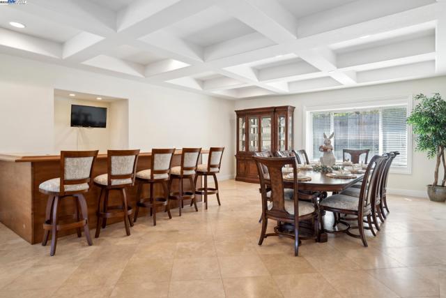 367 Mt Washington Way, Clayton CA: https://media.crmls.org/mediaz/f3b03865-1b09-40dd-9157-97973e0c6e96.jpg