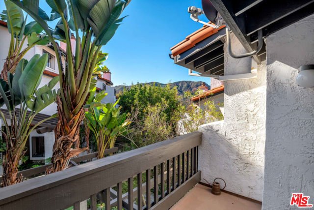 Drew Fenton | 1654 Michael Lane Pacific Palisades CA | MLS: 7380725