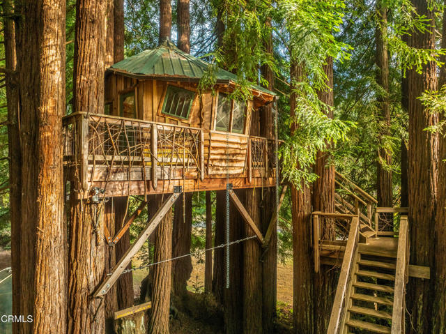 16611 Pearl Ranch Road, Fort Bragg CA: https://media.crmls.org/mediaz/f3b18afc-d358-40df-932b-4e4c83626d7d.jpg