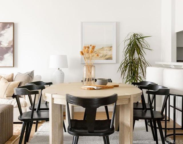 4080 Front St, Mission Hills (San Diego) CA: https://media.crmls.org/mediaz/f3b36b8d-14c5-4b92-a9fd-19ea6b00b774.jpg