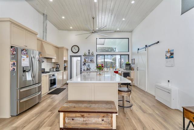 9226 Briercrest Dr, La Mesa CA: https://media.crmls.org/mediaz/f3b55d10-d0c4-457d-98c6-0f71713d2b59.jpg