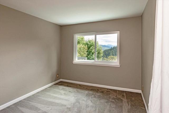 21525 Madrone Drive, Los Gatos CA: https://media.crmls.org/mediaz/f3b686f7-838a-4f04-8c5e-e70f87f8878c.jpg