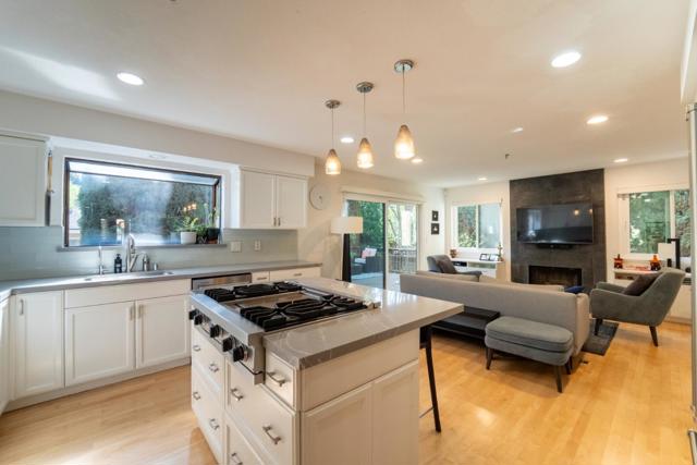 2149 Junction Avenue, Mountain View CA: https://media.crmls.org/mediaz/f3b6e8a2-f3c0-4862-a0e2-10bd872b3358.jpg